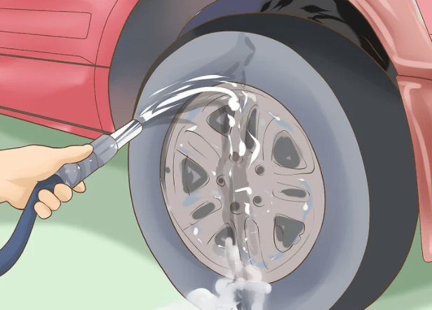 تمیز کردن لاستیک خودرو