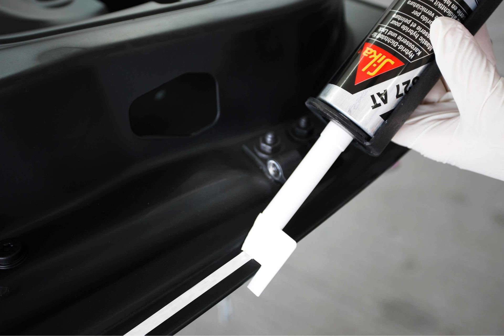 درزگیر خودرو