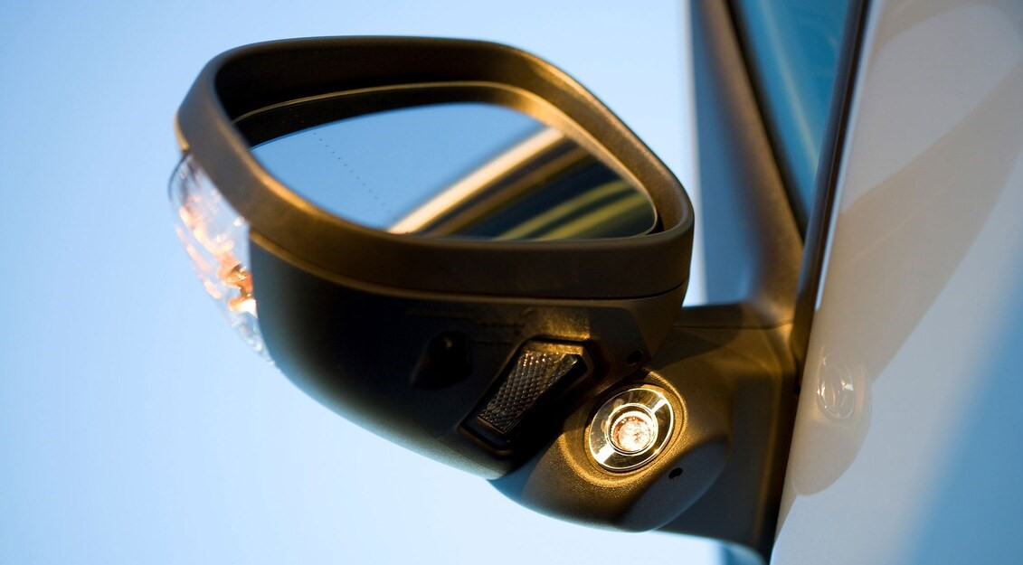 سیستم هشدار نقطه کور خودرو